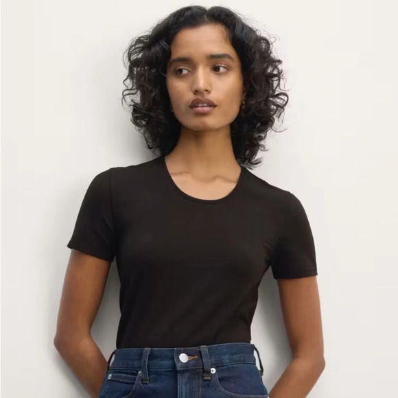 Everlane The Form Tee - Picture 2 of 4